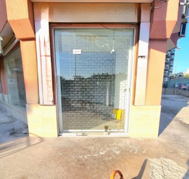 Търговско помещение под наем в кв. Възраждане 1