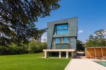 Роскошный таунхаус в Приморском саду Варны