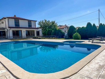 For rent a two-story house in the Vinitsa district