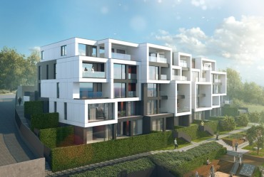 Тристаен апартамент със собствен двор в кв. Бриз