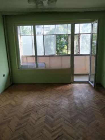 Двустаен апартамент в кв. Възраждане 2