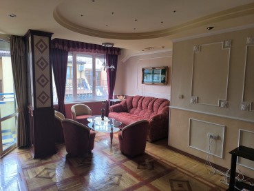 Two-bedroom apartment for rent near the central part of Varna