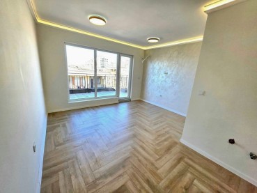 Двустаен апартамент в кв. Владиславово