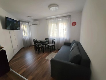 One-bedroom apartment in Chaika district