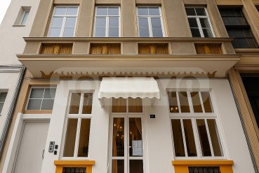 Two apartments in a separate building in the Greek Quarter