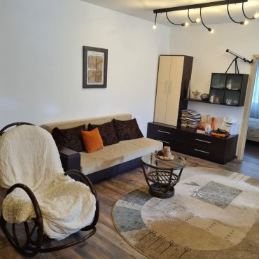 Двухкомнатная квартира в аренду в комплексе Золотые пески