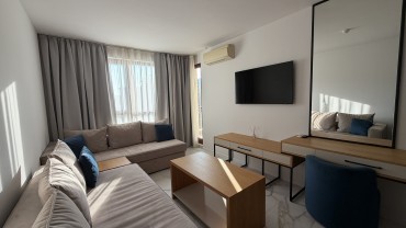 Zwein-Zimmer-Apartment in einer Anlage am Meer