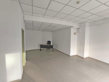 Помещение под наем в района на ЖП Гара