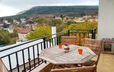 Apartament cu un dormitor într-o zonă de vile lângă Balcic