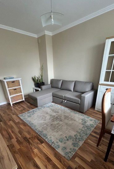 Двустаен апартамент под наем в кв. Младост 2