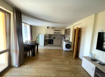 Двустаен апартамент в района на местност Ален Мак