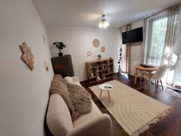 Zwein-Zimmer-Wohnung zur Miete im Gebiet von Jewkšinograd