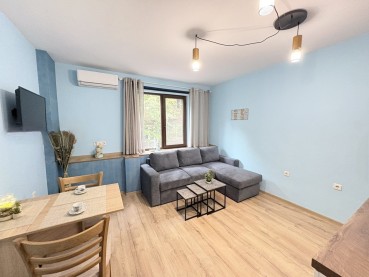 Двустаен апартамент под наем в центъра на Варна