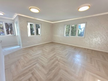 Тристаен апартамент до ключ в квартал Бриз