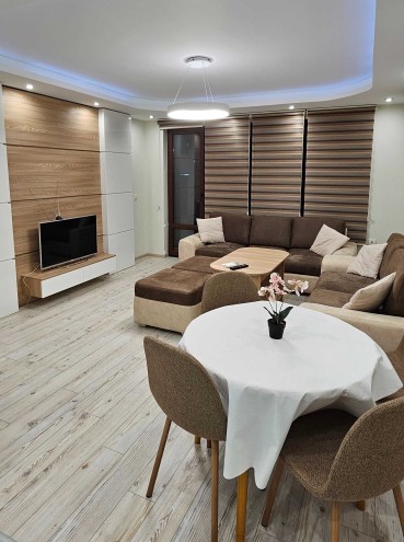 Двустаен апартамент под наем в квартал Левски