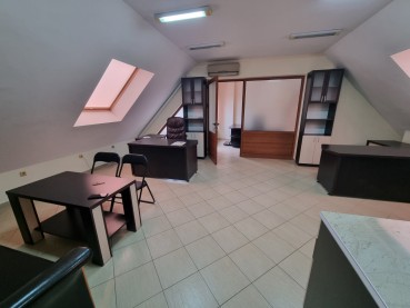 Офис под наем в района на Бизнес хотел