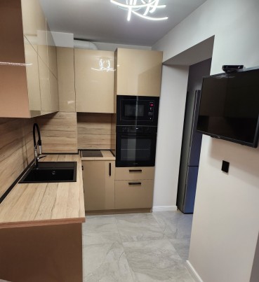 Четиристаен апартамент в района на квартал Левски