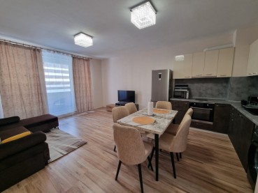 Сдается новая двухкомнатная квартира в районе Трошево