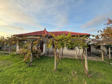One-story house in the village of Lyulyakovo