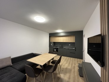 Уютен двустаен апартамент в м-т Пчелина