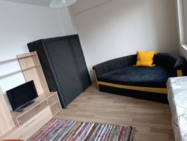 Сдается двухкомнатная квартира в районе Колхозен Пазар