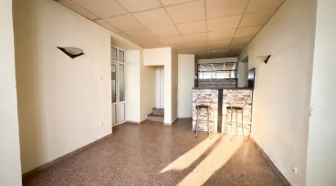 Сутеренен офис под наем с централна локация