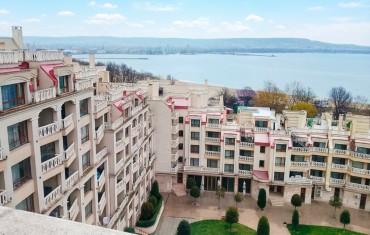 Тристаен апартамент във Варна South Bay Residence