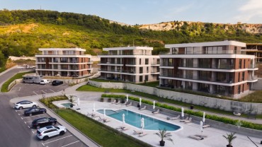 Apartament cu două dormitoare în White Coast Hill, lângă Balcic