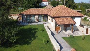 New house near Madara Reserve