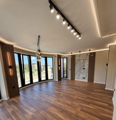 Two-bedroom apartment with sea view in Alen Mak area